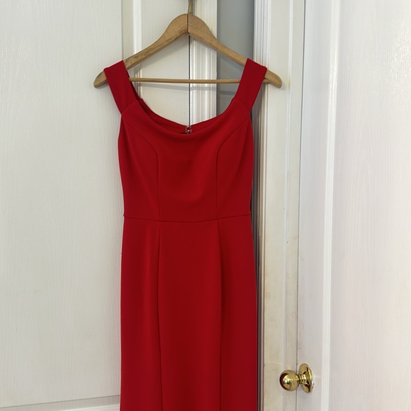 Jackie Kristopher Red Mermaid Gown – Size 1 | Elegant Formal Dress - Picture 2 of 10